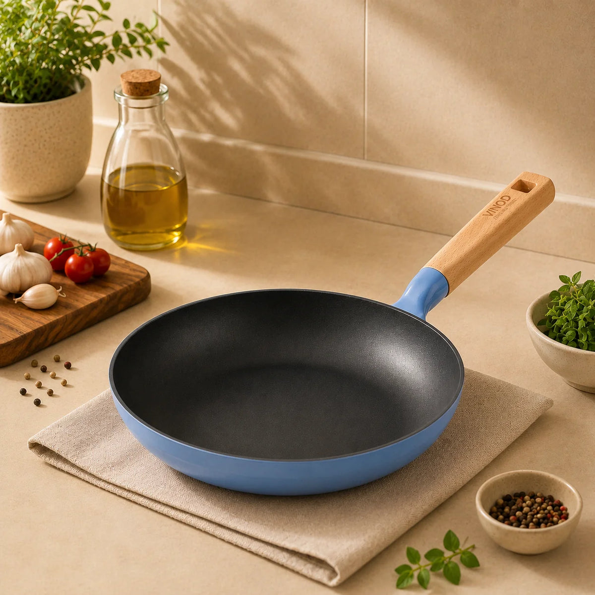 Vinod Freya Cast Iron Frypan 22 cm 1.2 L Sapphire Blue with TREON Ti-Enamel and Beechwood Handle