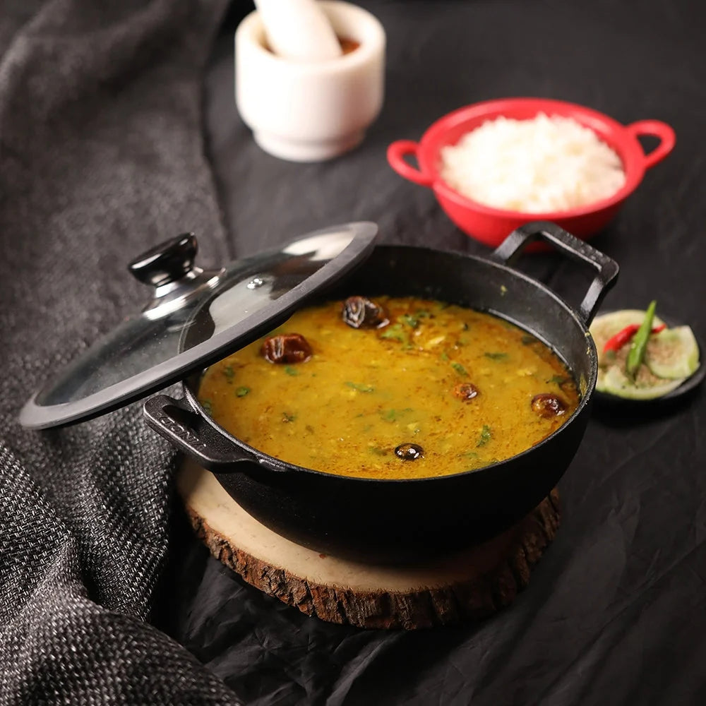 Vinod Legacy Pre-Seasoned Cast Iron Kadai 26 cm 4.3 L with Glass Lid